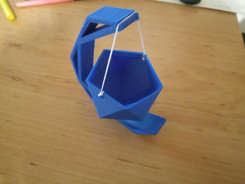 Triangle flowerpot