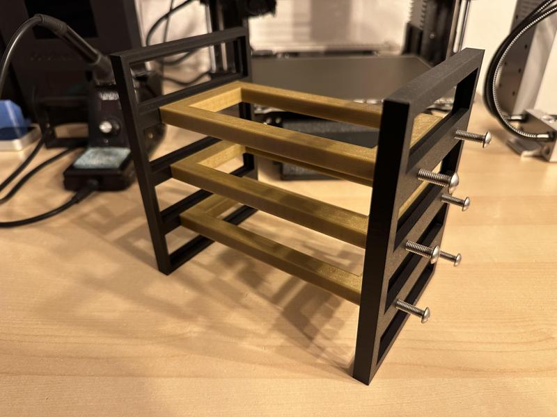 Multi D-Link DGS-108 switch holder