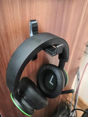 Headphones holder
