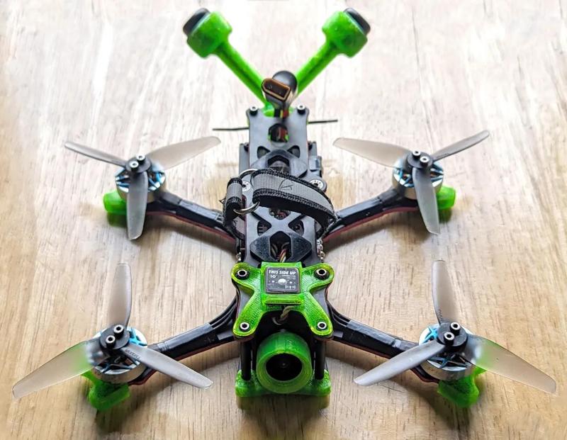 Quadmula Siren F5 & F3 Walksnail Avatar Dual Antenna Mount   