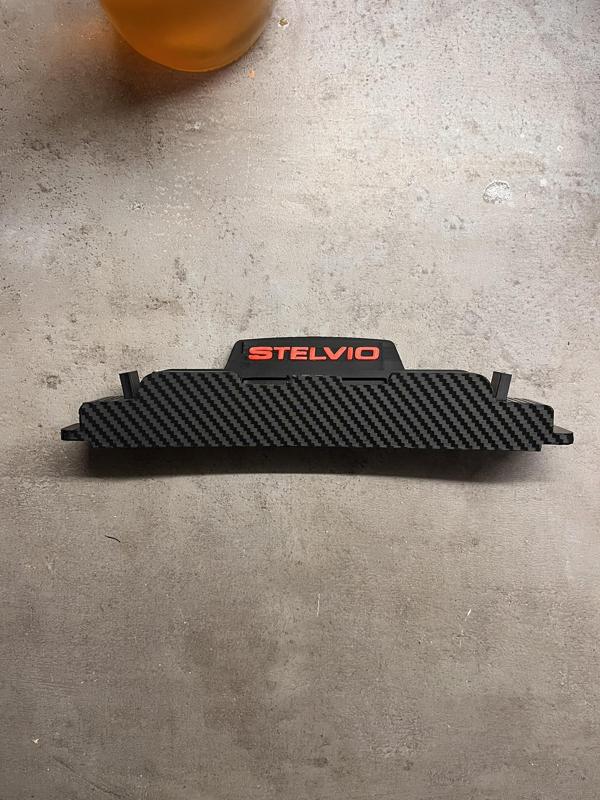 STELVIO Phone Holder – Sleek Dash Mount