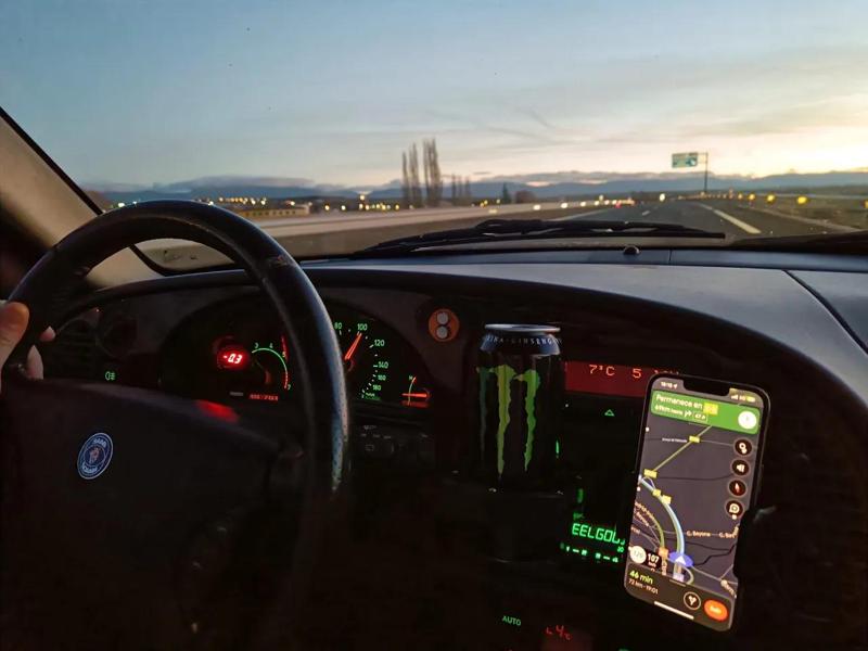 Saab 9-3 and 900 stereo fascia with cupholder voltimeter and phone holder   