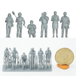 Reporter & Media Crew Figure Set – 6 h0 scaled Miniatures (1/87 pre-supported)