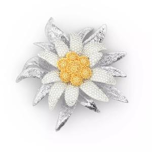 190924 Brooche Edelweiss