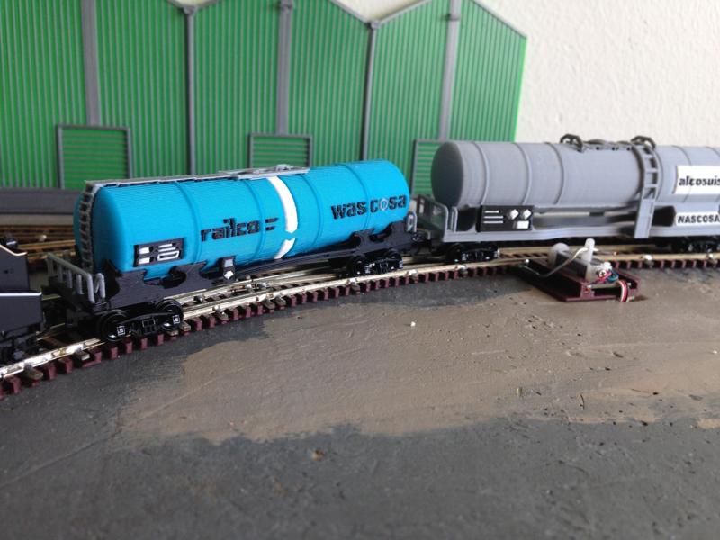 N Scale Wascosa Railco Tank Car Seen In Utrecht Micro-Trains Couplers