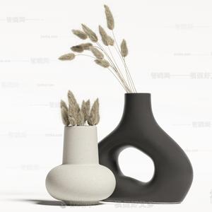 Set of 2 Design Vases