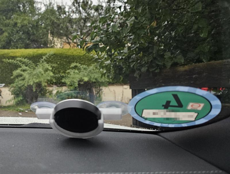 OOONO P-DISC NO1 parking meter holder / parking meter holder