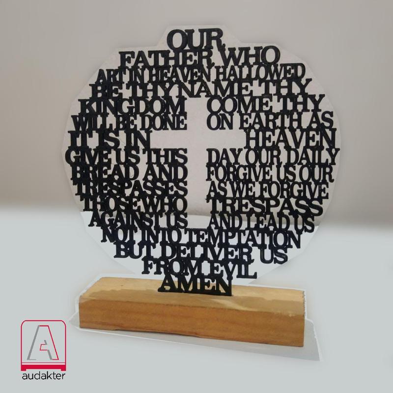 PADRE NUESTRO - ADORNO CIRCULAR (EN INGLES)