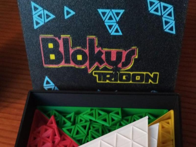 CAJA BLOKUS TRIGON