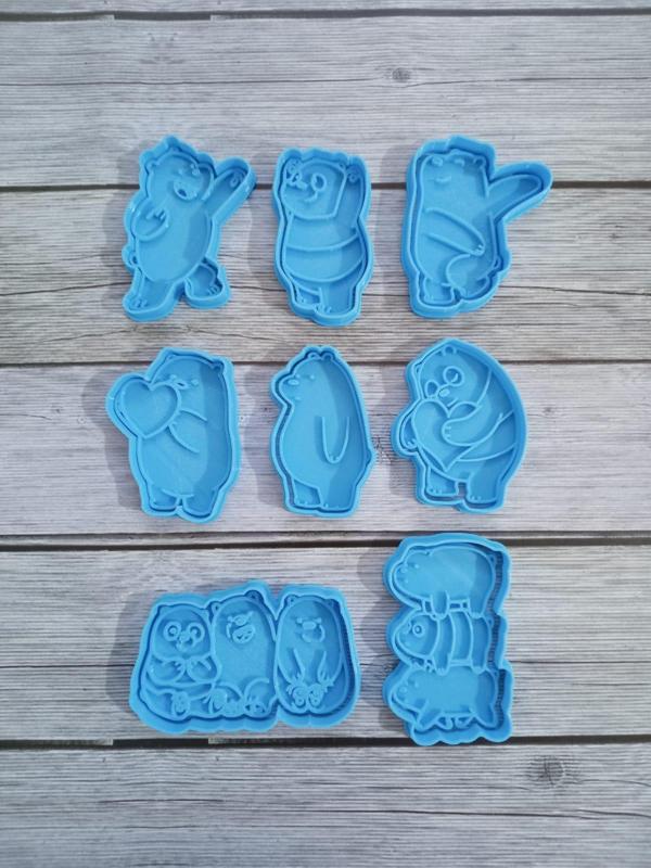 OUTRAGEOUS COOKIE CUTTER BEARS