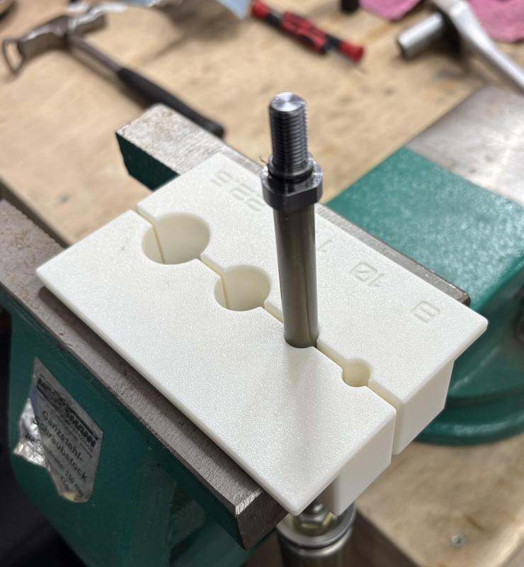 Fox damper / air spring clamp + 10mm bullet tool