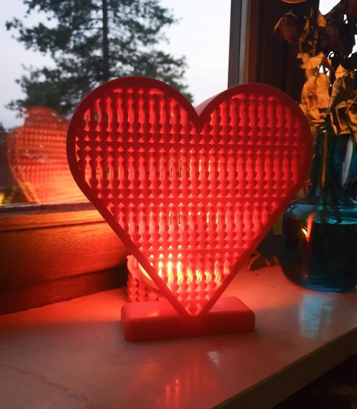 Heart love sculpture lamp
