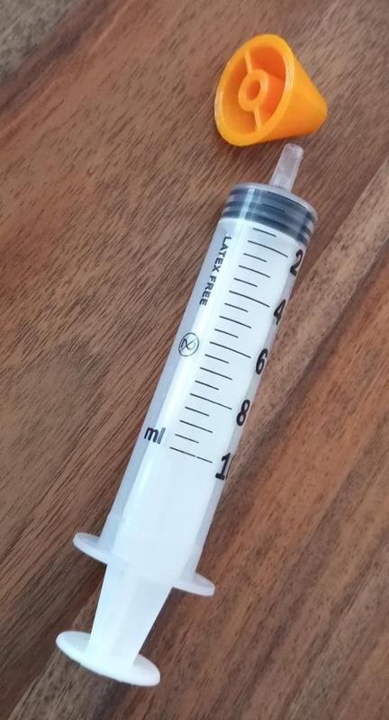 Nasal syringe