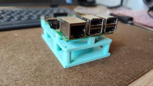 Raspberry Pi platform for geekworm metal case