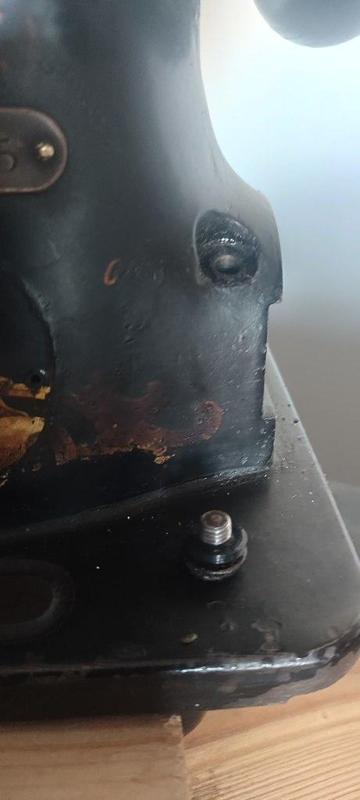 sewing machine singer  seal 31k15