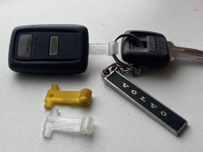 Volvo 850, 940, 960 Guard II remote key chain loop