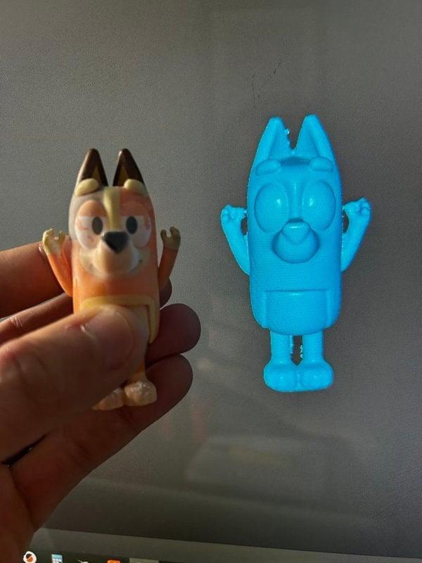 Chilli Heeler, Blueys Mom, Sitting and Standing 