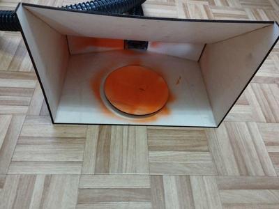 Mini Lackierkabine mit Abluftschlauch