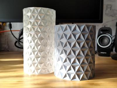 Traditional Triangle Vases - vase mode