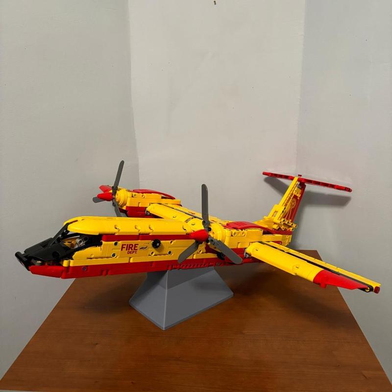 Lego Technic 42152 Exhibition Stand