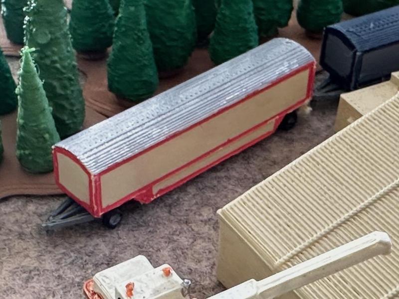 Funfair vehicle - transport trailer 1 (z-scale)