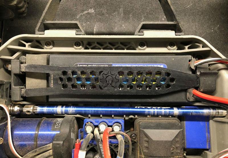 Traxxas Slash - Batter Hold Down - Low CG Chassis