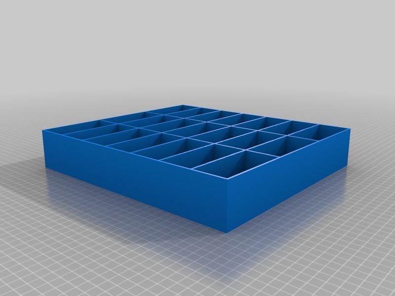 Miniatures Case - 7 x 3Long - Long Creatures