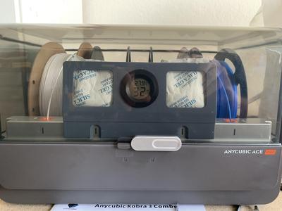 Dehumidifier with hygrometer for the Anycubic ACE Pro