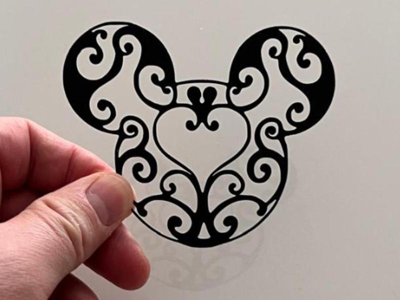 Disney Decor Heart