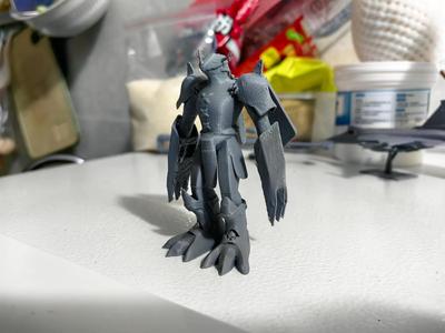Digimon: WarGreymon / Black WarGreymon Generation 1, Split Printing Easy Assembly