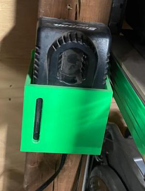 Snap On 14 Volt Battery Charger Mount