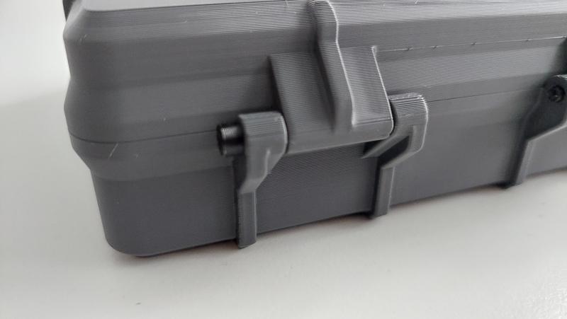 Substitute for M3 x 30 screws for play boxes