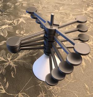 Helicone - A Customizable Desktop Toy