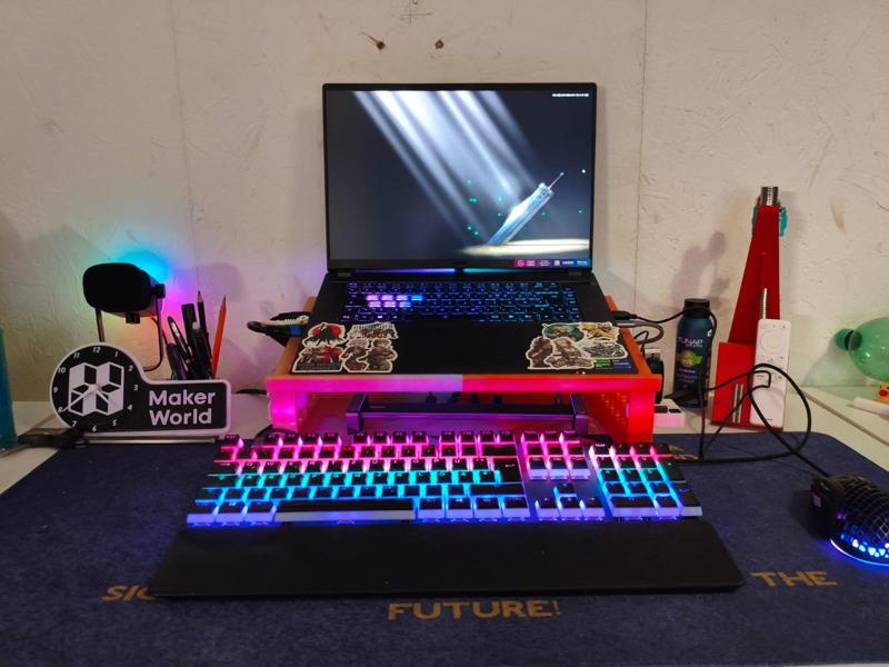 Laptop / Notebook Riser with Cooling