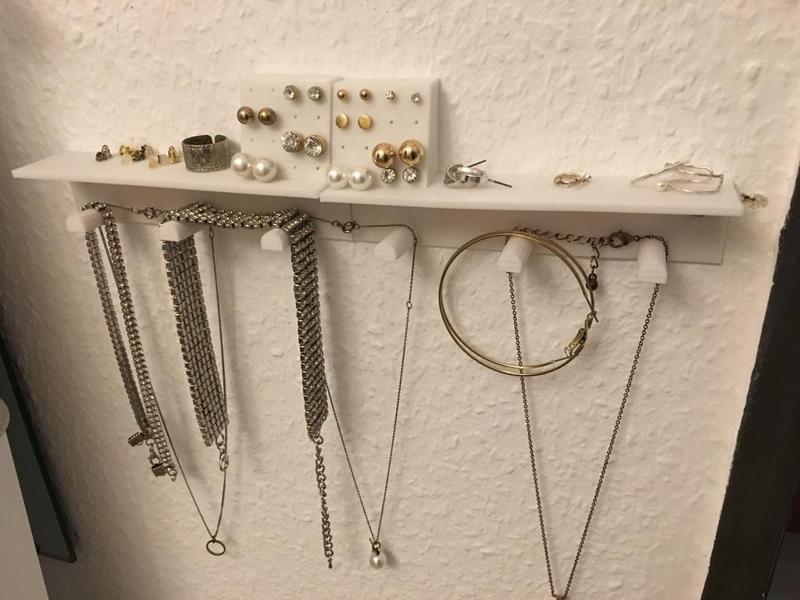 Jewelry holder