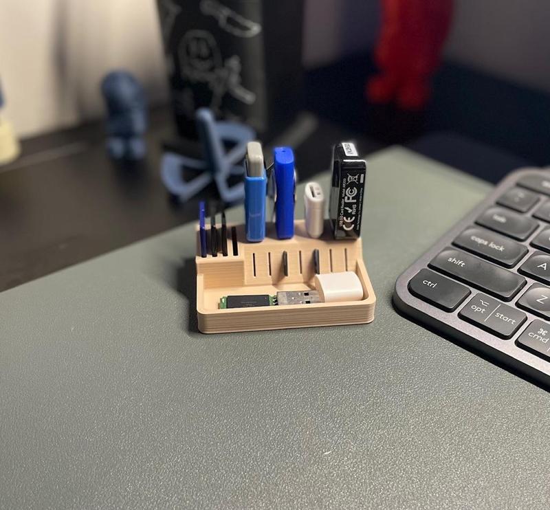 SD, USB, and MicroSD Holder