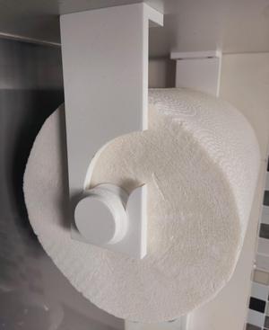 Soporte rollos papel de cocina.