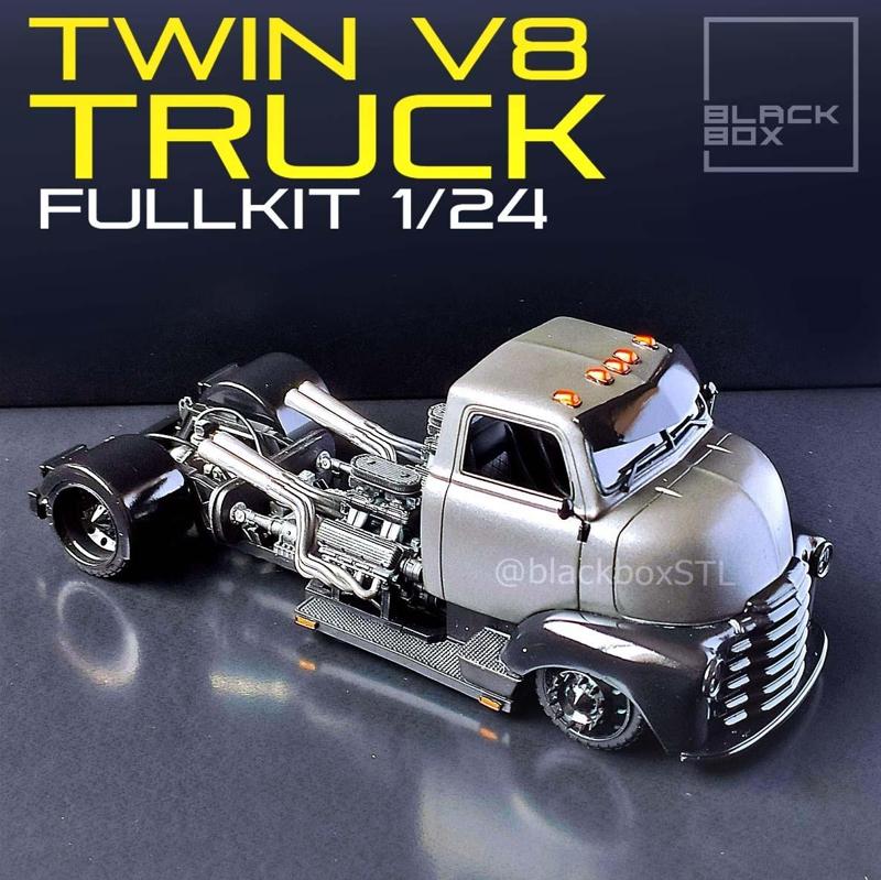 TWIN V8 TRUCK FULL MODELKIT 1-24th