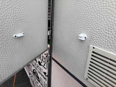 Doorholder for mobile home like Bürstner