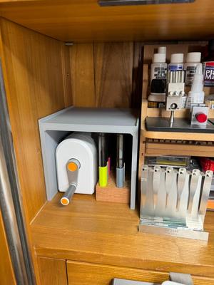 A Simple Shelf