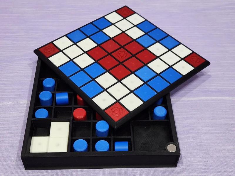 Hnefatafl 7x7 Board W/ Magnetic Storage   