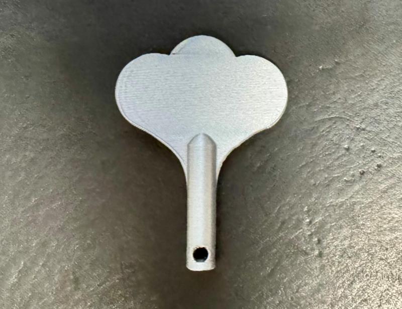 Fender style electric bass tuner key keyring