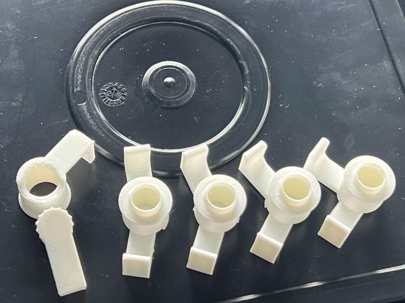 Adjustable Low Stress Training (LST) clip