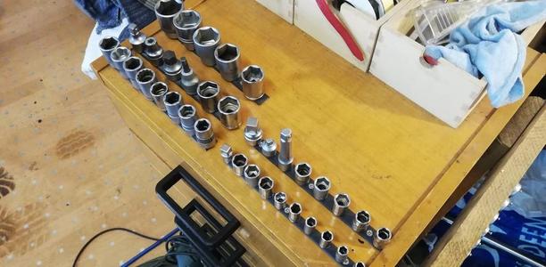 Socket holder