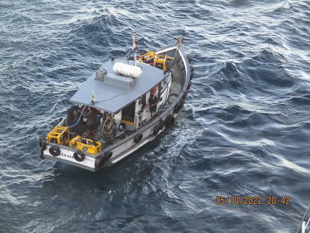 Toys for boys-boats/BR_divers boat- OpenSCAD CSV