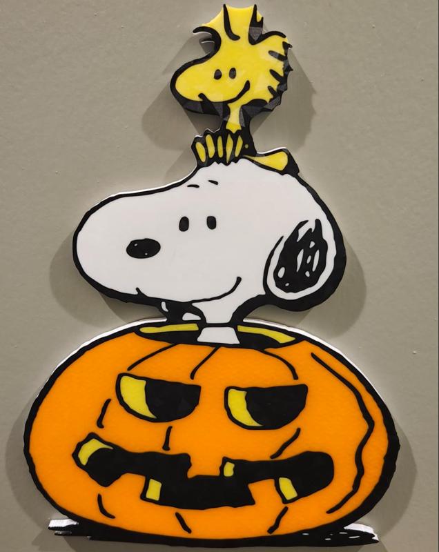 WoodStock/Snoopy in a Pumpkin Decor