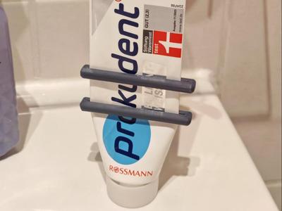 Minimalist Toothpaste Squeezer <2g