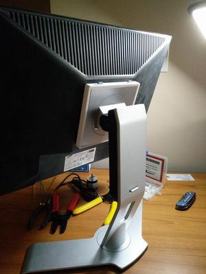 Dell Monitor Stand VESA 75 adapter