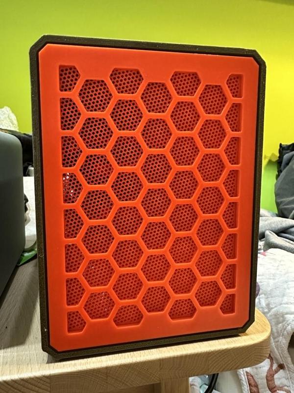 QNAS honeycomb cover