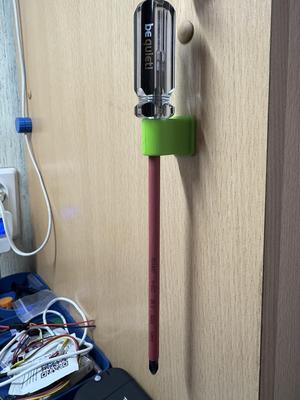 Parametrical Screwdrivers Holder (Solidworks)